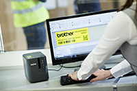 Brother PT-P900W Etikettendrucker mit der Etikettendesign-Software P-touch Editor